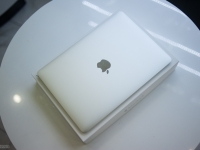 上市前偷跑了！苹果12寸全新MacBook开箱
