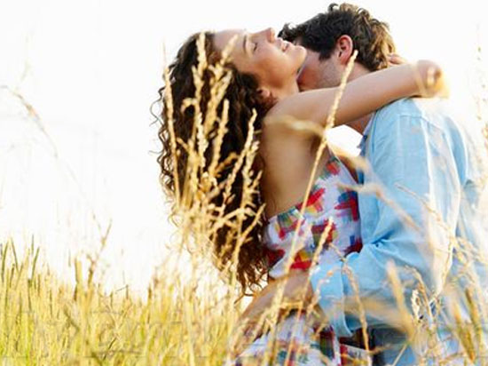 科学家发现：亲吻是为了检验配偶质量