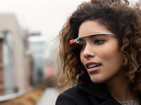 谷歌眼镜新专利：抬头显示画面，或为下代三版本之一