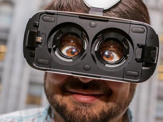 外媒表示：色情内容将决定VR设备的未来