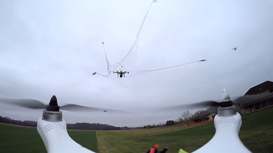 视频：无人机还敢乱来？打飞机专用装置能随时拦截