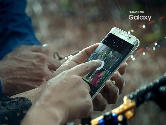 视频：三星新广告暗示Galaxy S7会有防水机身？