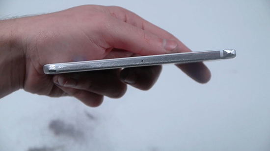 视频：屌炸天！真果粉居然自己改造了一台iPhone 7
