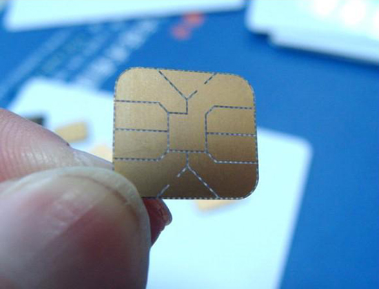 流言辨真假：手机辐射会让银行卡消磁？