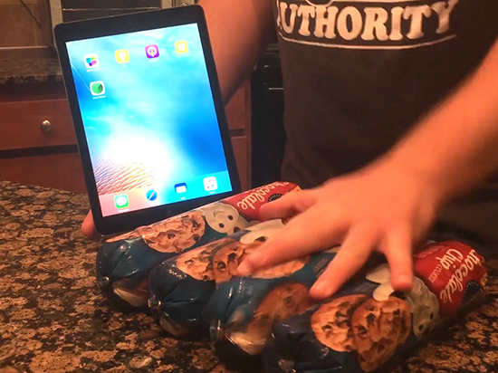 视频：曲奇保护套让iPad Air抵挡超高温 但结局依然很惨