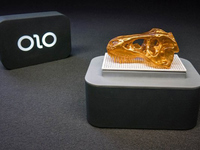史上最酷炫的3D打印机：连接手机就能打印