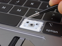 新MacBook Pro拆解：键盘升级小改动 静音之余还能减少故障？