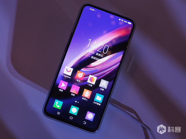 vivo APEX 2019上手图赏：一体化设计感极强 按键开孔通通消失