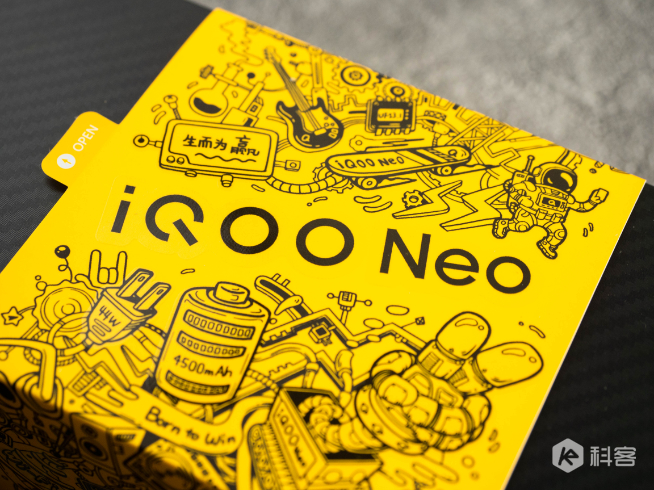 iQOO Neo3图赏：骁龙865+144Hz高刷新率屏 再次定义真香机